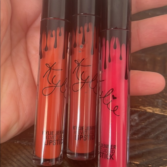 Kylie Jenner velvet liquid lipsticks set
